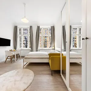 Boardinghouse By Sunton Frankfurter Allee Berlino